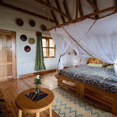 Hyena Hill Lodge Sanga Eksteriør bilde
